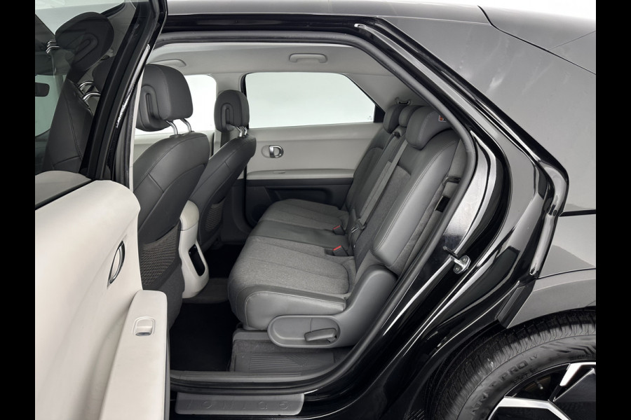 Hyundai IONIQ 5 Connect+ 73kWh (3-Fase-11kW) {SOH-98%} INCL-BTW) Aut *HEATPUMP | LEATHER-FABRIC | BOSE-AUDIO | FULL-LED | DIGI-COCKPIT | AMBIENTLIGHT | DAB | SHIFTPADDLES | HEAD-UP | NAVI-FULLMAP | KEYLESS | CAMERA | HEATED-COMFORTSEATS | TOWBAR*