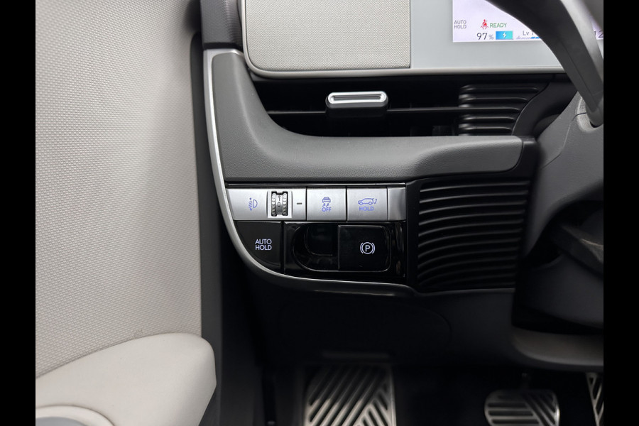 Hyundai IONIQ 5 Connect+ 73kWh (3-Fase-11kW) {SOH-98%} INCL-BTW) Aut *HEATPUMP | LEATHER-FABRIC | BOSE-AUDIO | FULL-LED | DIGI-COCKPIT | AMBIENTLIGHT | DAB | SHIFTPADDLES | HEAD-UP | NAVI-FULLMAP | KEYLESS | CAMERA | HEATED-COMFORTSEATS | TOWBAR*
