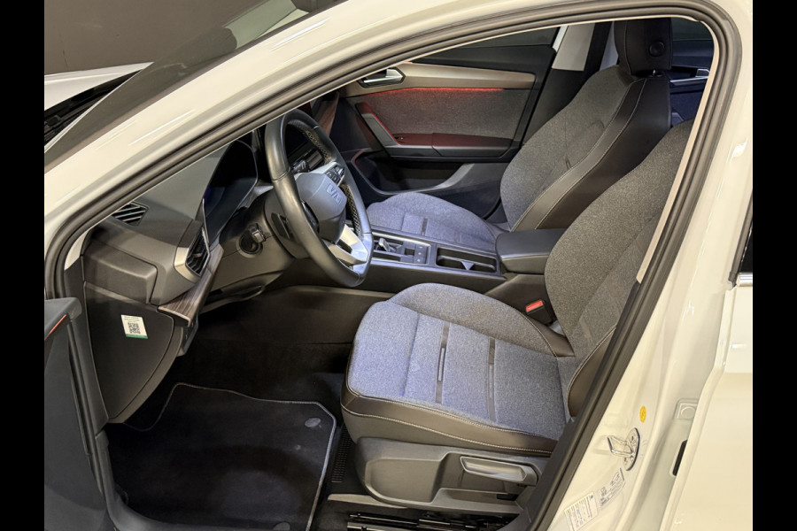 Seat Leon 1.5 eTSI Style Business Intense | Camera | Apple Carplay | Keyless