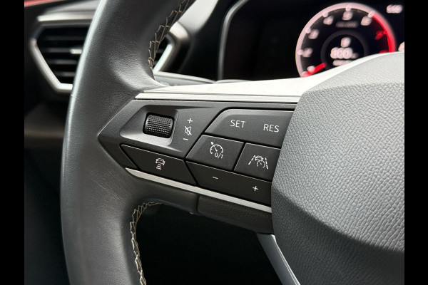 Seat Leon 1.5 eTSI Style Business Intense | Camera | Apple Carplay | Keyless