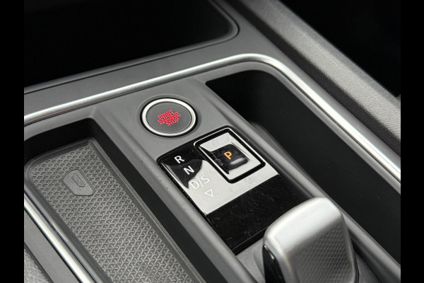 Seat Leon 1.5 eTSI Style Business Intense | Camera | Apple Carplay | Keyless