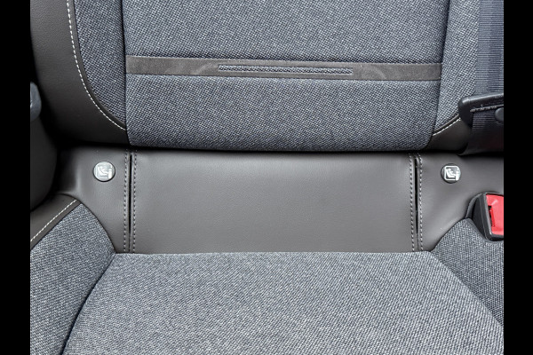 Seat Leon 1.5 eTSI Style Business Intense | Camera | Apple Carplay | Keyless