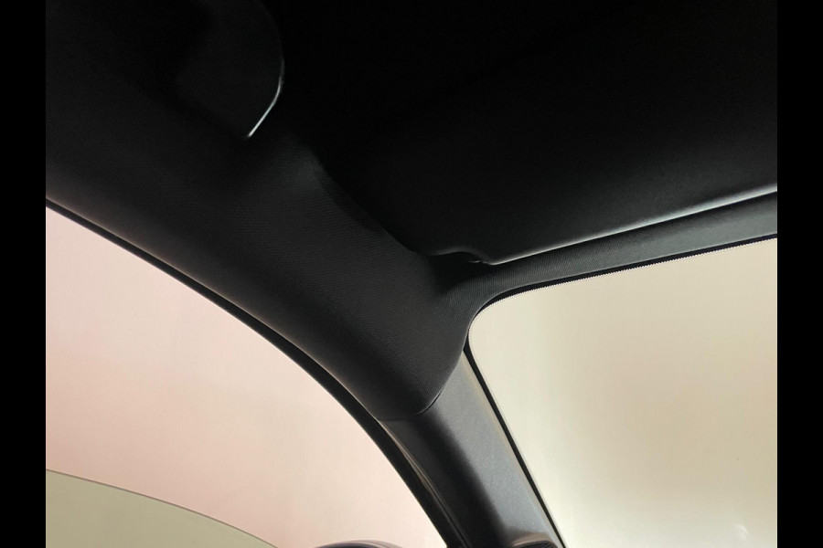 Peugeot 208 1.2 PureTech GT Pack CLIMA APPLE CARPLAY NAVI CRUISE ELEK RAMEN CENT VERG VELGEN PRIVACYGLAS