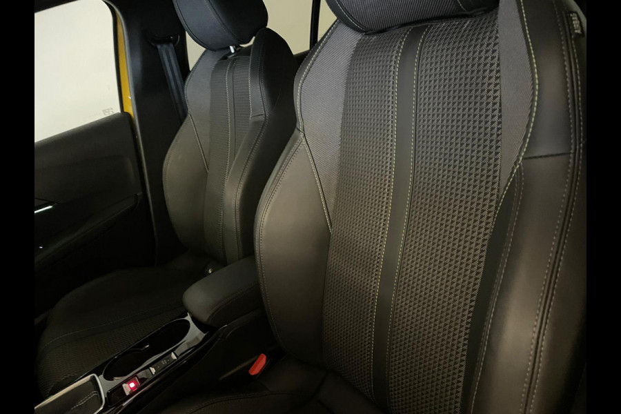 Peugeot 208 1.2 PureTech GT Pack CLIMA APPLE CARPLAY NAVI CRUISE ELEK RAMEN CENT VERG VELGEN PRIVACYGLAS