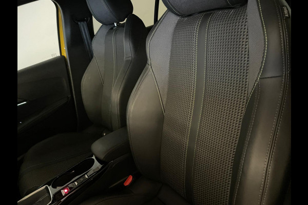 Peugeot 208 1.2 PureTech GT Pack CLIMA APPLE CARPLAY NAVI CRUISE ELEK RAMEN CENT VERG VELGEN PRIVACYGLAS