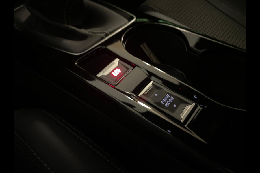 Peugeot 208 1.2 PureTech GT Pack CLIMA APPLE CARPLAY NAVI CRUISE ELEK RAMEN CENT VERG VELGEN PRIVACYGLAS