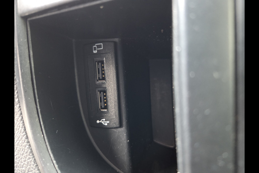 Mercedes-Benz eVito eVito Lang 41 kWh Airco Achteruitrijcamera Verwarmde voorstoel