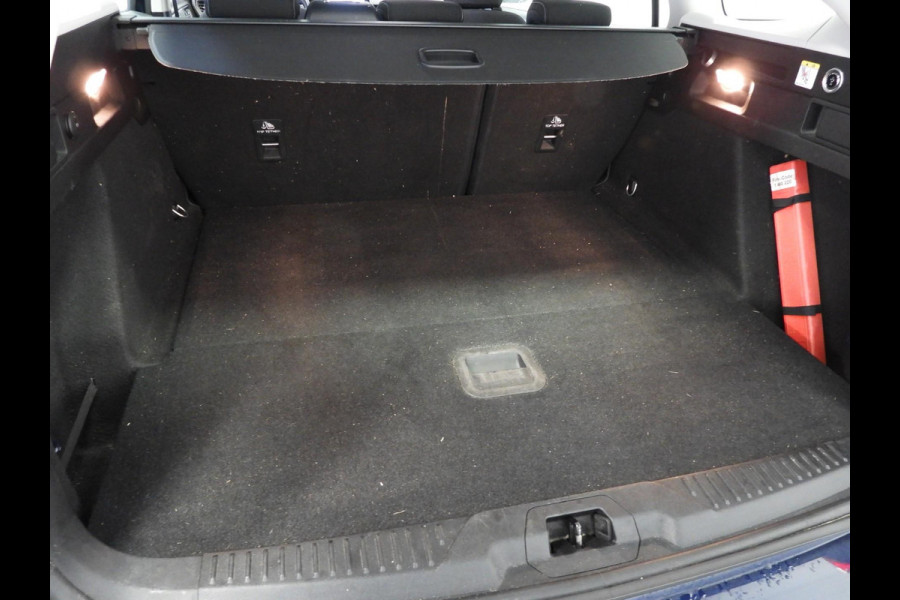 Ford FOCUS Wagon 1.0 EcoBoost Trend Business NAVI/CAMERA/TREKH./PDC/16"LMV!