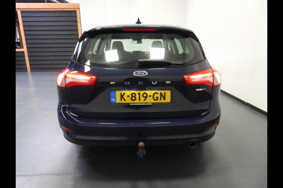 Ford FOCUS Wagon 1.0 EcoBoost Trend Business NAVI/CAMERA/TREKH./PDC/16"LMV!