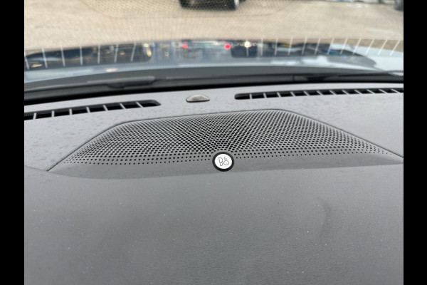 Ford Kuga 2.5 PHEV Vignale 225pk Adaptieve Cruise | Winterpack | Head up Display | 19 inch velgen | Memory Seats | Dealer onderhouden