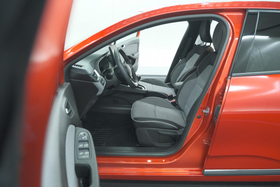 Renault Clio 1.0 TCe 90 GPF techno | 360 Camera | Adaptieve Cruise Control | 9.3 Inch Groot Scherm