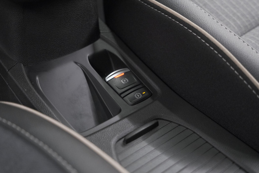 Renault Clio 1.0 TCe 90 GPF techno | 360 Camera | Adaptieve Cruise Control | 9.3 Inch Groot Scherm