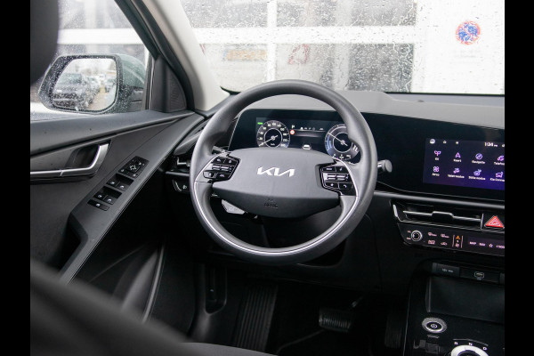 Kia Niro EV Light 64.8 kWh l navigatie l Apple car play android auto l