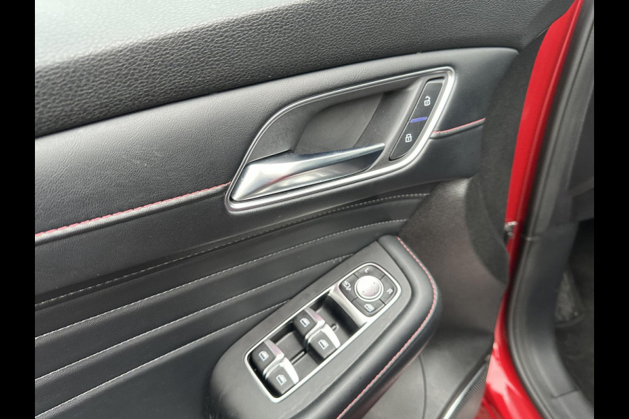 MG EHS 1.5 TGDI Luxury PHEV | MEGA COMPLEET! | COMPLETE HISTORIE AANWEZIG | FABRIEKSGARANTIE T/M 03-2030 | 52km WLTP ELECTR RIJBEREIK, TOTAAL RIJBEREIK TOT 1.000km! |