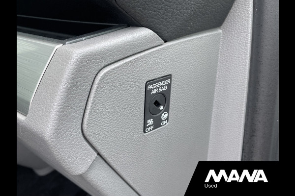 Volkswagen Transporter 2.0TDI 150PK L2H1 DC Bulli Automaat Leer LED Navi Carplay Trekhaak