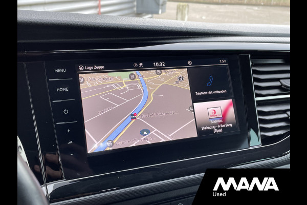 Volkswagen Transporter 2.0TDI 150PK L2H1 DC Bulli Automaat Leer LED Navi Carplay Trekhaak