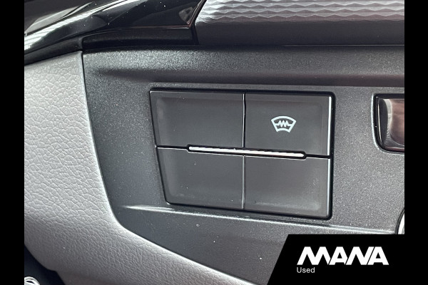 Volkswagen Transporter 2.0TDI 150PK L2H1 DC Bulli Automaat Leer LED Navi Carplay Trekhaak