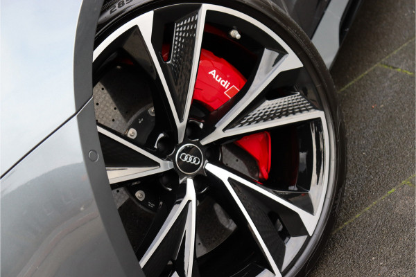 Audi RS7 4.0 V8 TFSI Quattro 600pk **Keramisch/HUD/Pano.dak/B&O/360/**