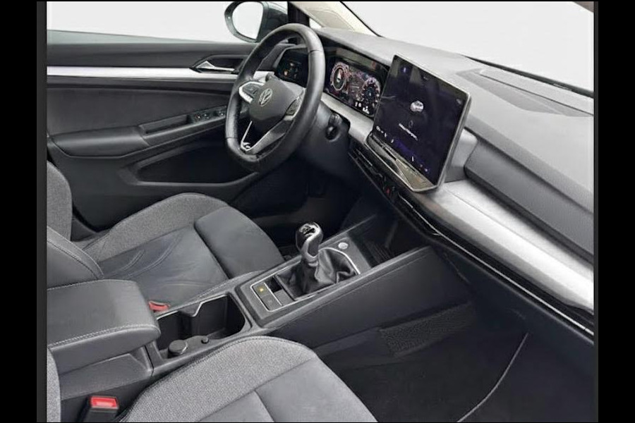 Volkswagen Golf Variant 1.5 TSI Life Edition 115PK | Verlengde garantie | Navigatie | Ergo stoelen | Stoelverwarming |