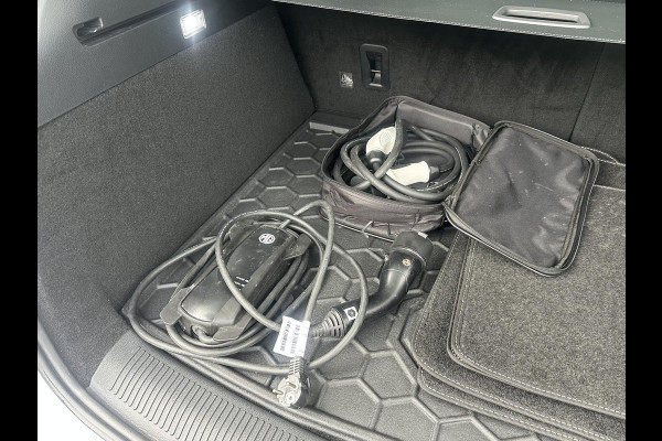 MG EHS 1.5 TGDI Luxury PHEV | MEGA COMPLEET! | TREKHAAK | COMPLETE HISTORIE AANWEZIG | FABRIEKSGARANTIE T/M 11-2030 | 52km WLTP ELECTR RIJBEREIK, TOTAAL RIJBEREIK TOT 1.000km!