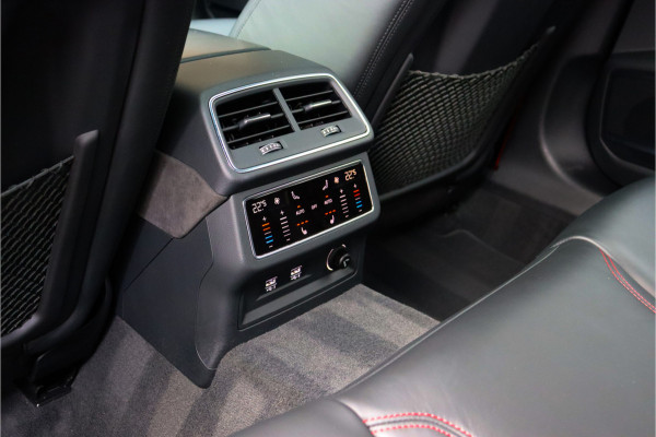 Audi RS7 4.0 V8 TFSI Quattro 600pk **Keramisch/HUD/Pano.dak/B&O/360/**