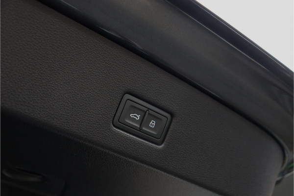 Audi RS7 4.0 V8 TFSI Quattro 600pk **Keramisch/HUD/Pano.dak/B&O/360/**