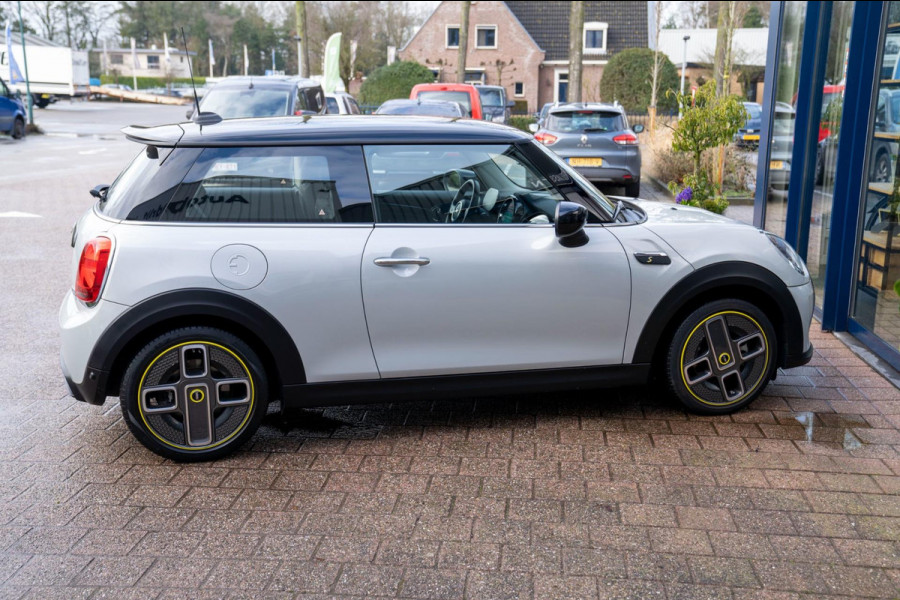 MINI Mini Electric Business Edition 33 kWh|Prijs rijklaar incl. 12 mnd garantie||Bluetooth NAV LMV Parkeersensoren achter Camera