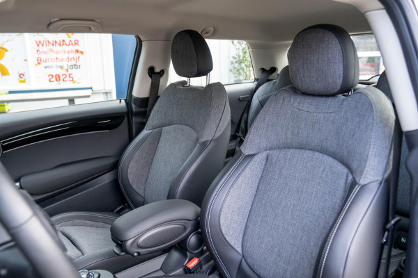 MINI Mini Electric Business Edition 33 kWh|Prijs rijklaar incl. 12 mnd garantie||Bluetooth NAV LMV Parkeersensoren achter Camera