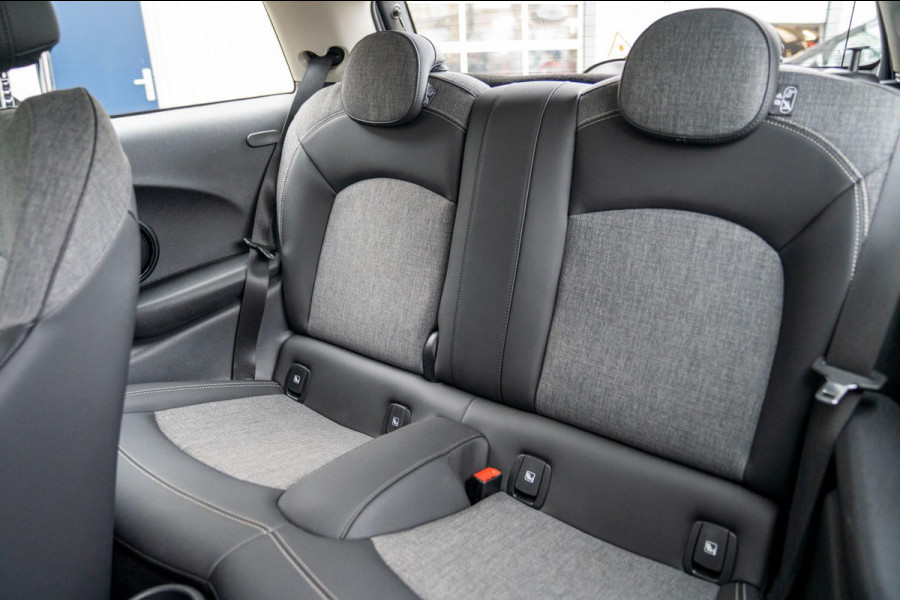 MINI Mini Electric Business Edition 33 kWh|Prijs rijklaar incl. 12 mnd garantie||Bluetooth NAV LMV Parkeersensoren achter Camera