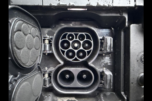 Toyota Bz4x Dynamic 71 kWh SOH 100% | 3-FASE | 5.000 KM | NAVIGATIE | 360° CAMERA + PDC | STUUR- & STOELVERWARMING | ADAPTIEVE CRUISE CONTROL | ELEKTRISCHE ACHTERKLEP | FABRIEKSGARANTIE 3034!