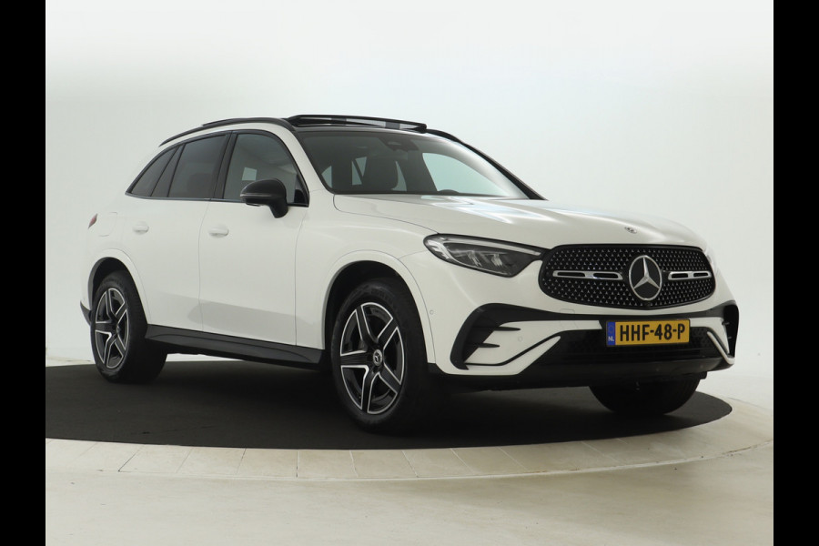 Mercedes-Benz GLC 300 e 4MATIC AMG Plug-In Hybride | AMG Line | Night Pakket | Panoramadak | Trekhaak | Inclusief 24 maanden MB Certified garantie voor Europa.