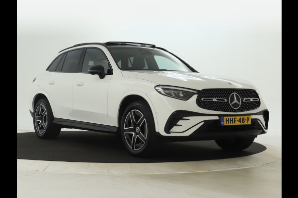 Mercedes-Benz GLC 300 e 4MATIC AMG Plug-In Hybride | AMG Line | Night Pakket | Panoramadak | Trekhaak | Inclusief 24 maanden MB Certified garantie voor Europa.