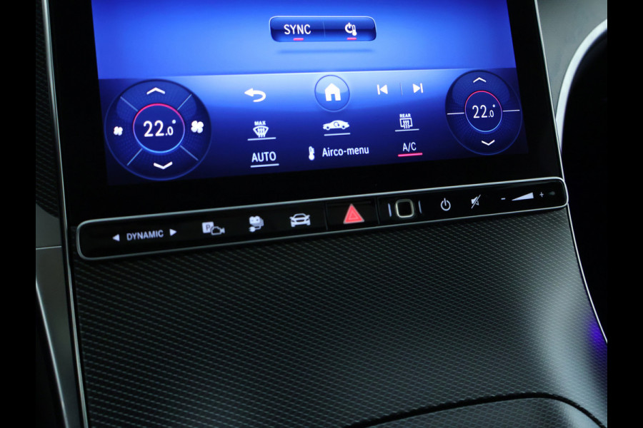 Mercedes-Benz GLC 300 e 4MATIC AMG Plug-In Hybride | AMG Line | Night Pakket | Panoramadak | Trekhaak | Inclusief 24 maanden MB Certified garantie voor Europa.