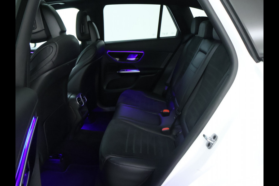 Mercedes-Benz GLC 300 e 4MATIC AMG Plug-In Hybride | AMG Line | Night Pakket | Panoramadak | Trekhaak | Inclusief 24 maanden MB Certified garantie voor Europa.