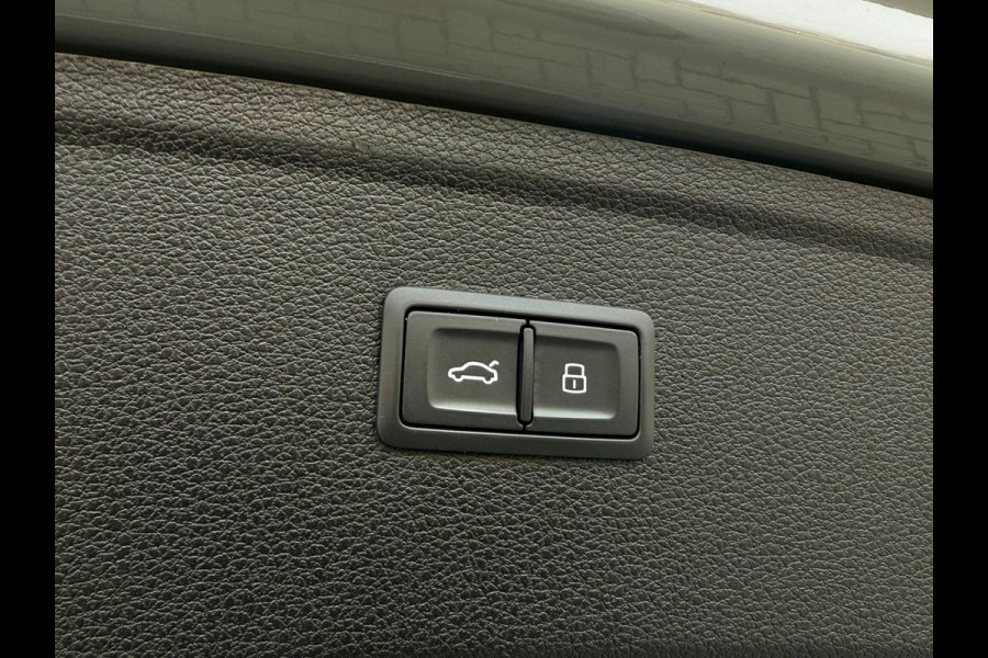 Audi Q5 50TFSI e 299PK Quattro Competition S Edition S-Line 1é Eig! Audi Exclusive|Pano|Luchtvering|S-Kuipstoelen|HD Matrix|Carbon