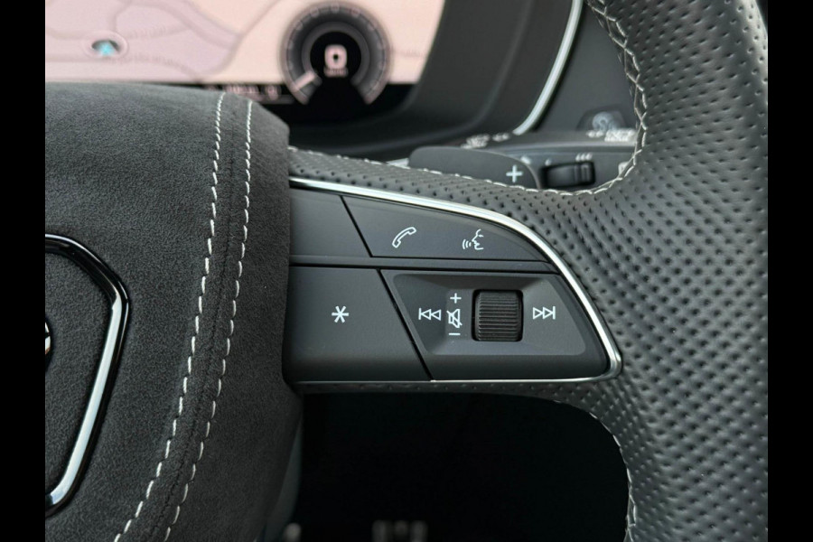 Audi Q5 50TFSI e 299PK Quattro Competition S Edition S-Line 1é Eig! Audi Exclusive|Pano|Luchtvering|S-Kuipstoelen|HD Matrix|Carbon