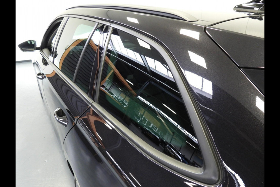 Škoda Octavia Combi 1.0 TSI Business Edition NAVI/VIRTUAL/LED/TREKH/18"LMV!