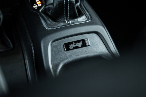 Jeep Wrangler Unlimited 4xe 380 Sahara - Camera | Stoel & Stuurverwarming | ACC | Leder