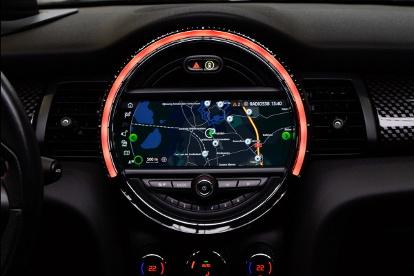 MINI Cabrio 2.0 John Cooper Works 232pk HUD Navi Leer Camera Harman K. PDC Carplay Keyless Go & Entry LM velgen Zwarte binnenhemel Stoelverwarming Sportstoelen LED BTW auto!