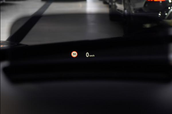 MINI Cabrio 2.0 John Cooper Works 232pk HUD Navi Leer Camera Harman K. PDC Carplay Keyless Go & Entry LM velgen Zwarte binnenhemel Stoelverwarming Sportstoelen LED BTW auto!