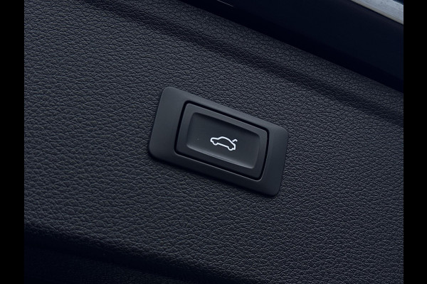 Audi Q5 50 TFSI e S-line | Trekhaak | Carplay | ACC | Stoelverwarming | Elektr. achterklep | DAB+ | LED