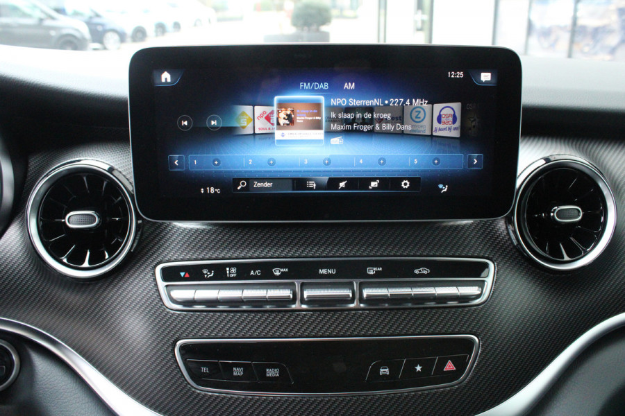 Mercedes-Benz V-Klasse 250d / Lang / AMG / DC / 2x Schuifdeur / 12.000KM!! / Camera / NIEUWSTAAT