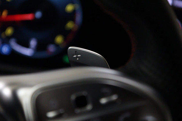 Mercedes-Benz A-Klasse 200 AMG NAP Pano/Carplay/Keyless/Memory/Sfeerver/VOL