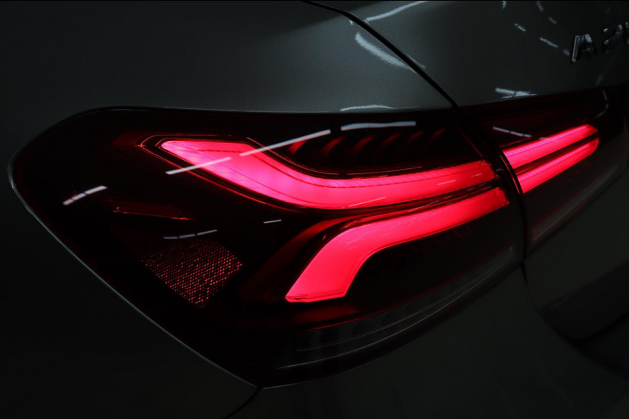 Mercedes-Benz A-Klasse 200 AMG NAP Pano/Carplay/Keyless/Memory/Sfeerver/VOL