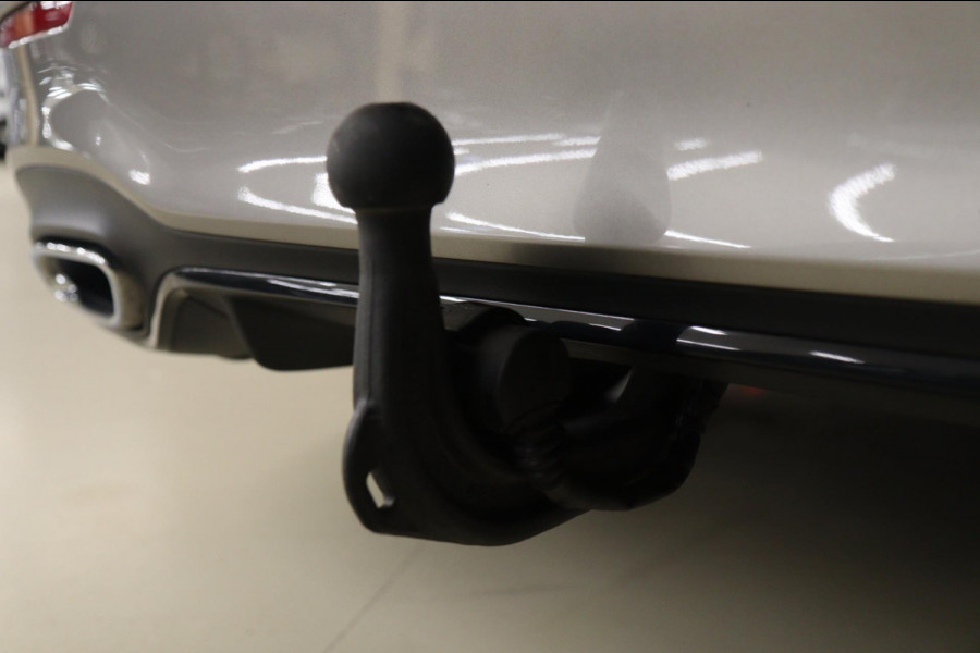 Mercedes-Benz A-Klasse 200 AMG NAP Pano/Carplay/Keyless/Memory/Sfeerver/VOL