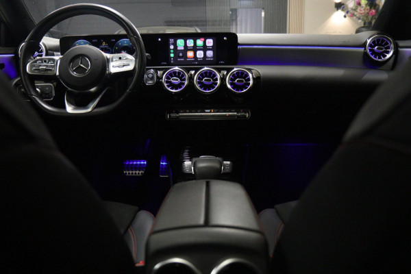 Mercedes-Benz A-Klasse 200 AMG NAP Pano/Carplay/Keyless/Memory/Sfeerver/VOL
