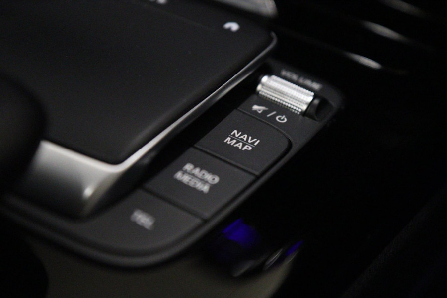 Mercedes-Benz A-Klasse 200 AMG NAP Pano/Carplay/Keyless/Memory/Sfeerver/VOL