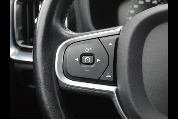 Volvo V60 2.0 B3 Momentum Advantage | Camera | Trekhaak | Apple Carplay | Cruise Control |