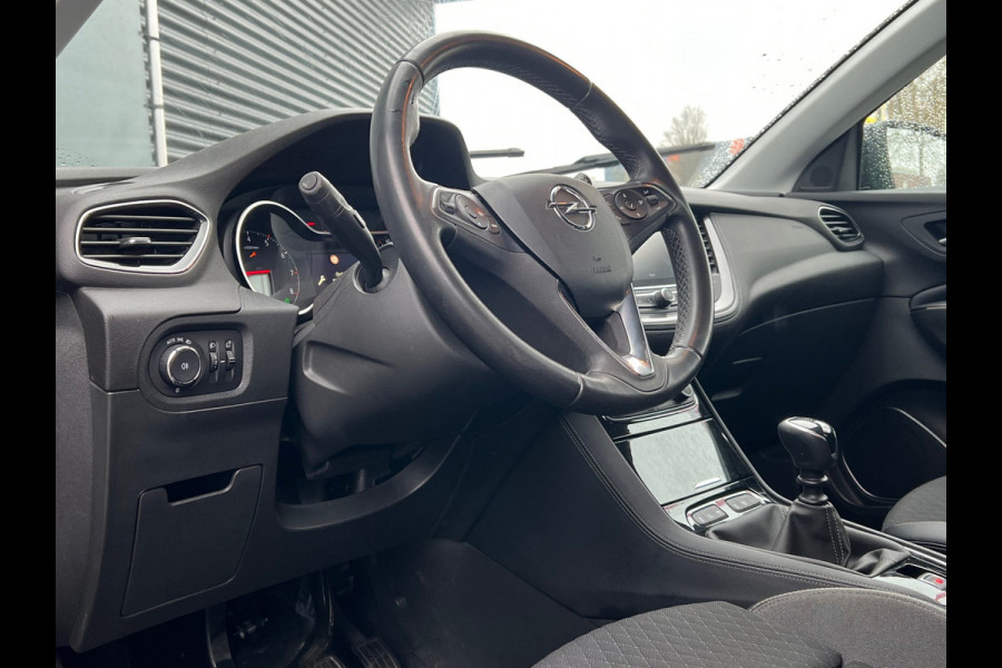Opel Grandland X BWJ 2020 | 1.2T 131PK Business Executive | CLIMA | NAVI | CARPLAY | CAMERA A | PRIVACY GLASS | PDC 2X | LICHTMETAAL | CRUISE |
