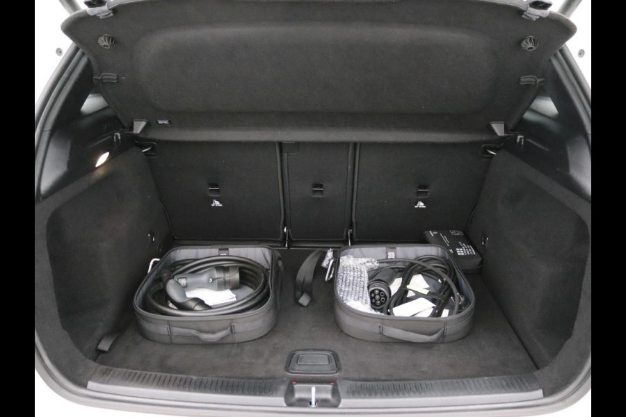 Mercedes-Benz B-Klasse 250 e Business Solution AMG AMG Line | Night Pakket | Panorama Schuif-Kanteldak | Memory Voorstoelen | Parkeerpakket met 360°-camera. Inclusief 24 maanden Mercedes-Benz Certified garantie voor Europa.